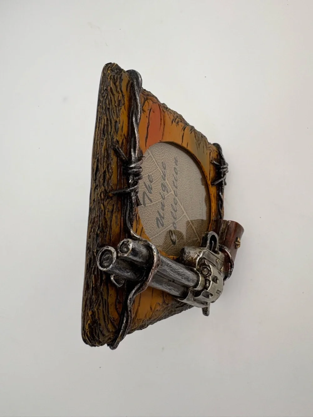 Western Revolver Picture Frame - Oval for 4x6 Photo